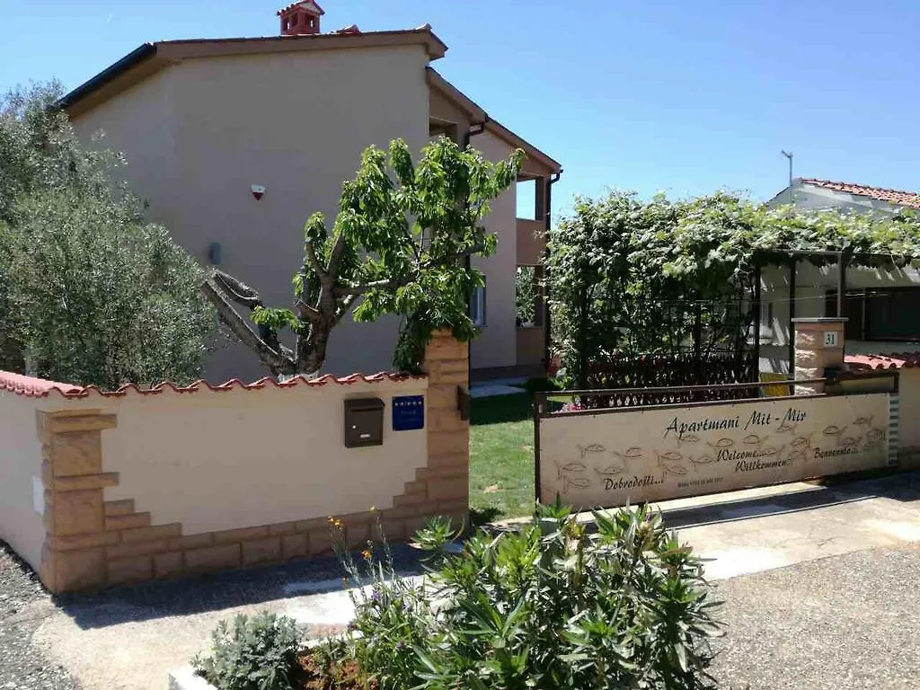 Apartment Mit- Mir Fondole Croatia